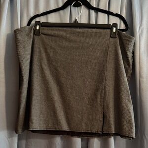 Old Navy Black and White A-Line Skirt